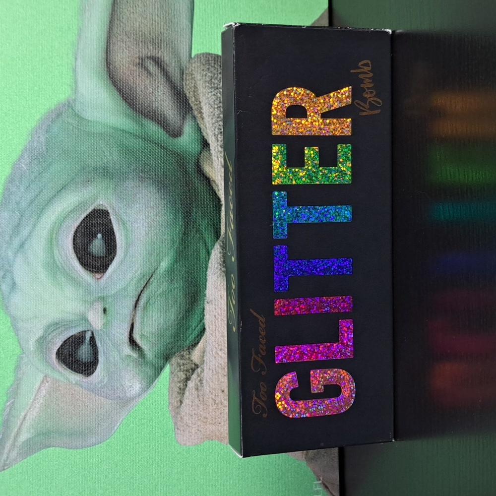 Too Faced Glitter Bomb Eyeshadow Palette